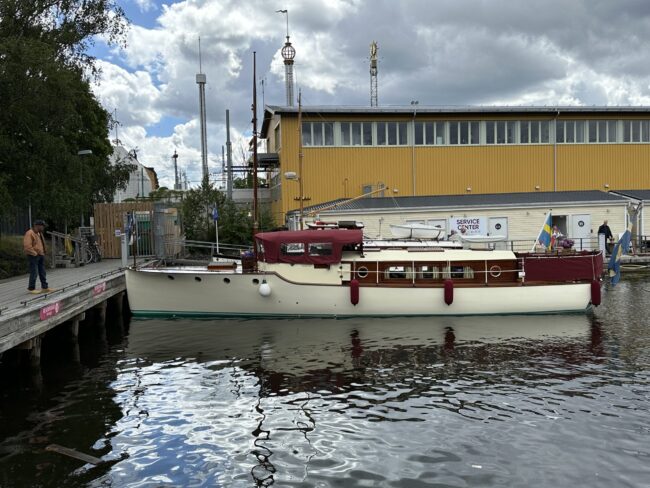 Motorbåten Saraband. Foto: Martin Prieto Beaulieu
