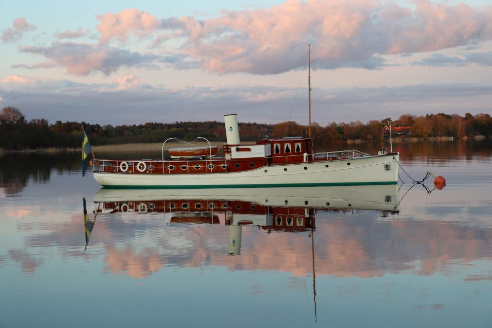 Alba II från 1912, ritad av Hugo Schubert, är ett praktexempel på svensk motoryachtdesign – återställd efter 30 år på havets botten. Foto: Jan Linnros
