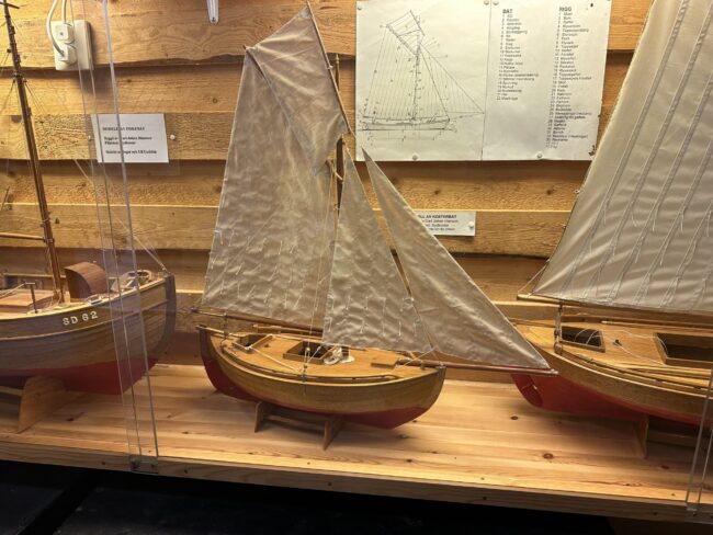 Modell av kosterbåt av Carl Johan Hansson. Foto: Martin Prieto Beaulieu