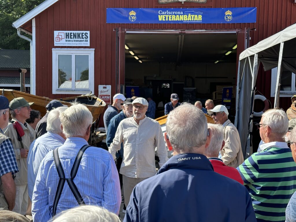 Dan Thorell, ordförande i BHRFs, är van att stå i centrum. Som ordförande i Carlscrona Veteranbåtar (CVB), har han varit med och utvecklat en omfattande verksamhet i Karlskrona. Foto: Martin Prieto Beaulieu.