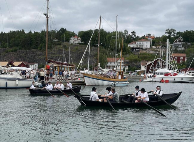 Tvekampen mellan Östgötar och Smålänningar under rodden på Klassikerfestivalen 2025.