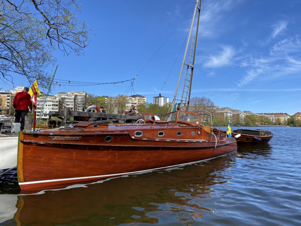 M/Y Valkyrian, ritad av Carl Gustaf Pettersson och byggd 1910 vid Nymans Verkstäder i Uppsala. Foto: Martin Prieto Beaulieu