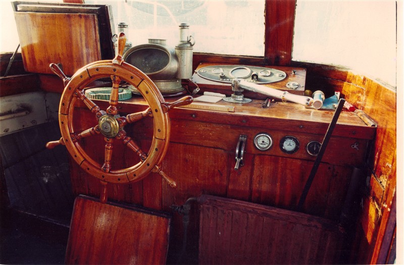 Thelma ska återställas till ursprungligt skick. Här syns det nakterhus som i dag saknas – men som enligt uppgift fanns kvar ombord för cirka 20 år sedan. Har du detta eller vet var det finns, vill Thelma-projektet gärna köpa tillbaka det. Foto: Thelma1916