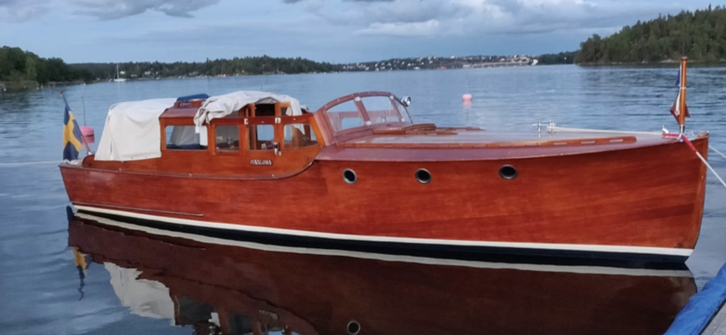 M/Y Margona i dag – ett välbevarat Fröbergsbyggt CGP-original som fortfarande brukas. Foto: Christopher von Wachenfelt