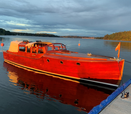 M/Y Margona (1934) – Fröbergs mästarbygge i mahogny efter C.G. Petterssons ritning. Foto: Christopher von Wachenfelt