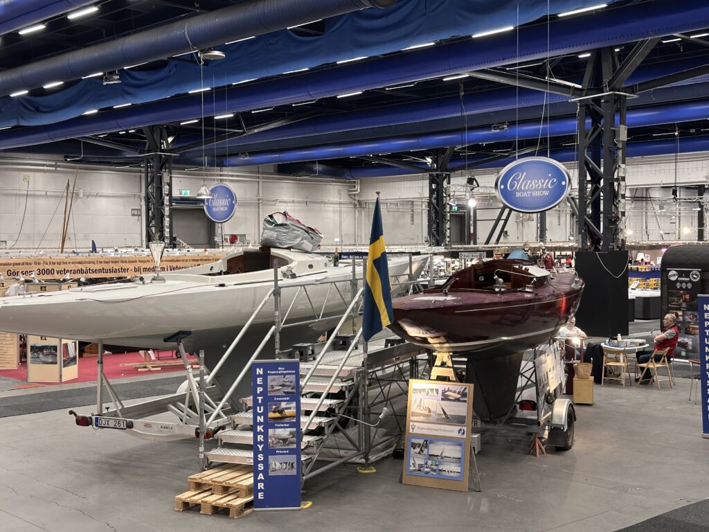 Svenska Skärgårdskryssareförbundet (SSKF) och Neptunkryssarförbundet visade upp båtar som i dag är självklara klassiker i den svenska segelbåtshistorien. Foto: Martin Prieto Beaulieu