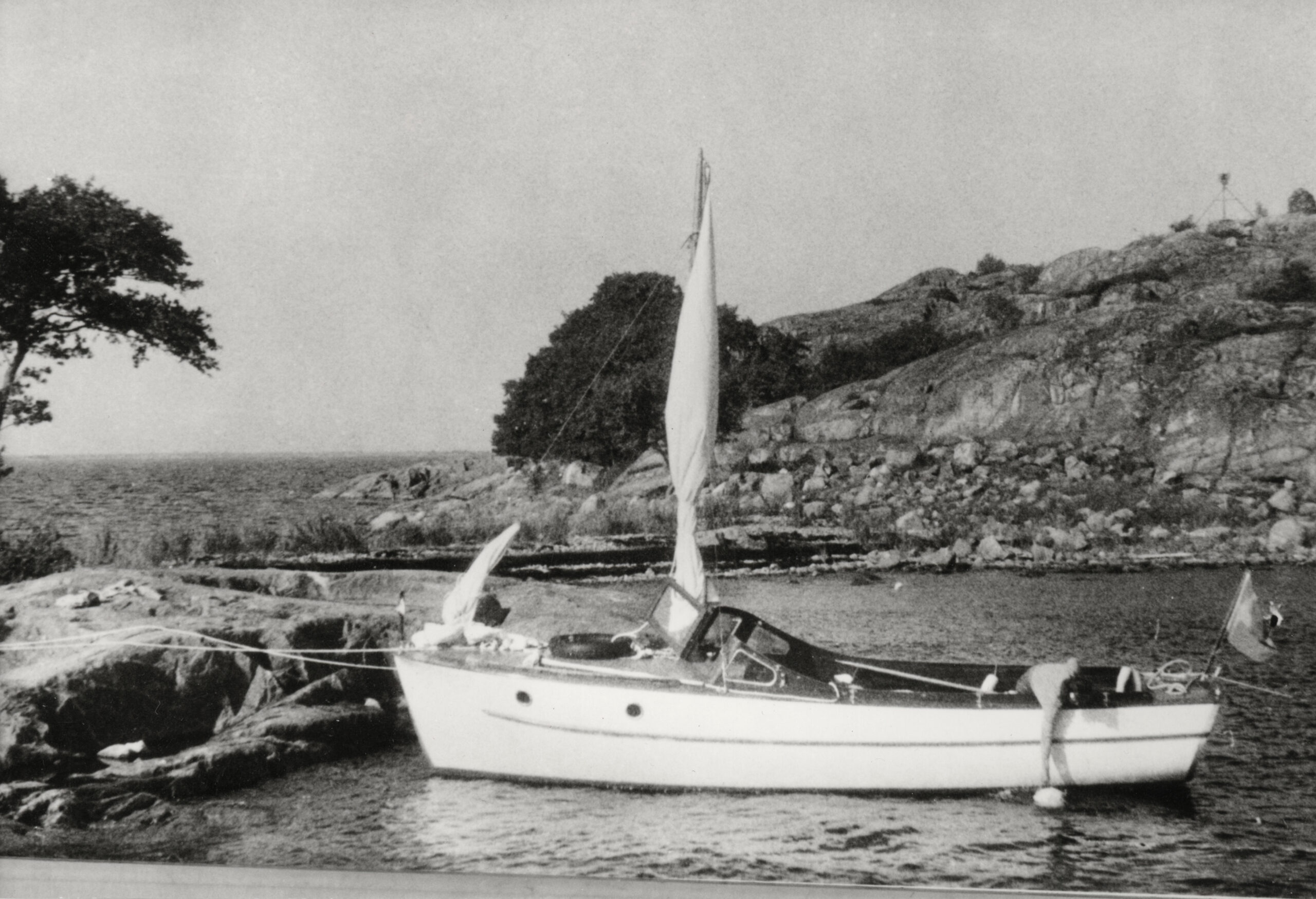 Bilden som väckte frågorna. Det var denna bild på CIAMI som fick Dick Olsson att börja fundera på om det kunde handla om samma båt som då bar namnet Samia. Foto: Okänd fotograf / Sjöhistoriska museet