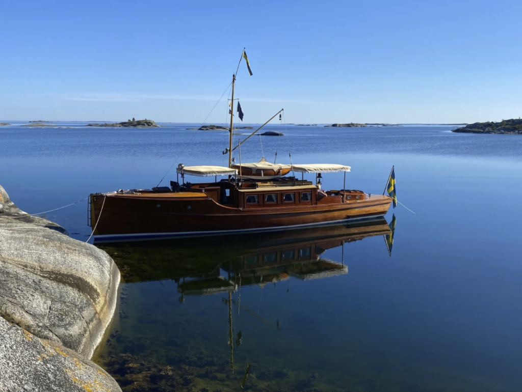 Som en sommarstuga på vattnet: tre rum och kök, bästa läget och goda kommunikationer. Foto: Anders Widström